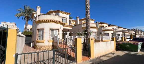 2 Schlafzimmer Haus in Guardamar del Segura, Spain, Nr. 28915 2
