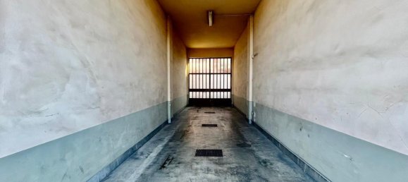  مرآب في Turin, Italy 30متر مربع رقم 41237 3