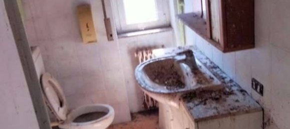 Квартира с 2 спальнями в Традате, Италия № 266054 3