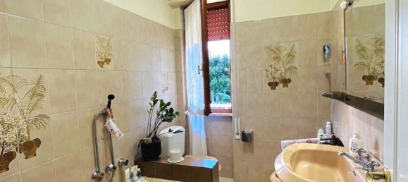 6غرفة شقة في Massa, Italy رقم 178907 20