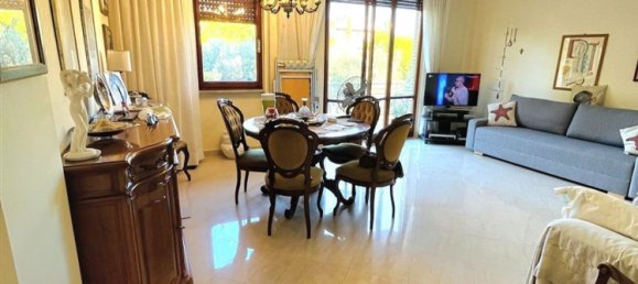 6غرفة شقة في Massa, Italy رقم 178907 4