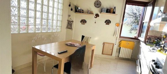 6غرفة شقة في Massa, Italy رقم 178907 8