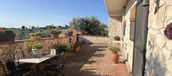 Villa de 9 divisões em Monterotondo, Italy N.º 297122 16