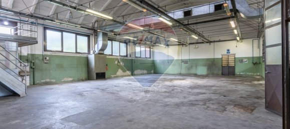 Imóvel comercial em Besana in Brianza, Italy 720 m² N.º 326131 3