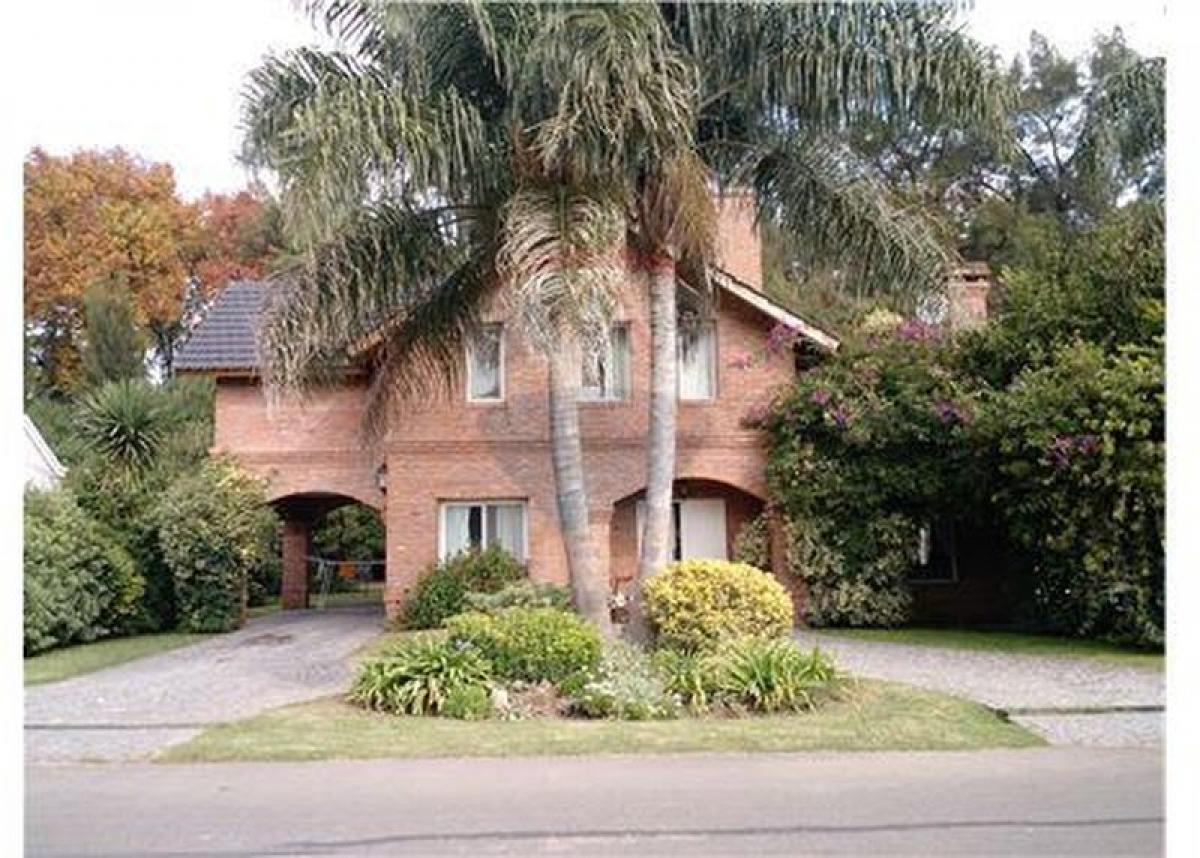 3 bedrooms House in Pilar, Argentina No. 85718