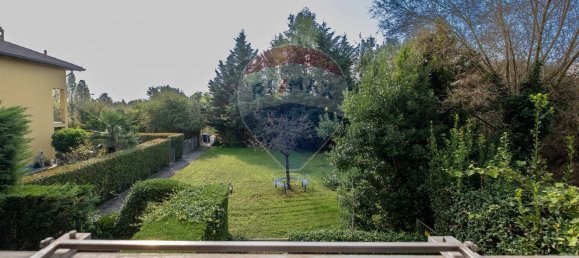 3 bedrooms Apartment in Vanzago, Italy No. 358036 3