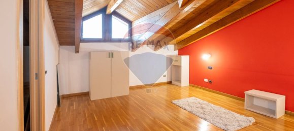 3 bedrooms Apartment in Vanzago, Italy No. 358036 16