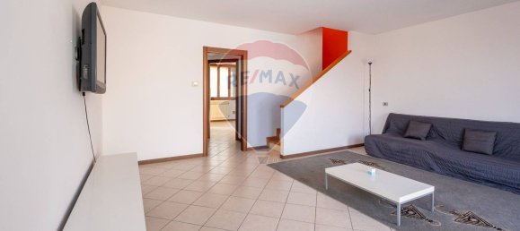 3 bedrooms Apartment in Vanzago, Italy No. 358036 5