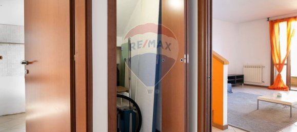 3 bedrooms Apartment in Vanzago, Italy No. 358036 11