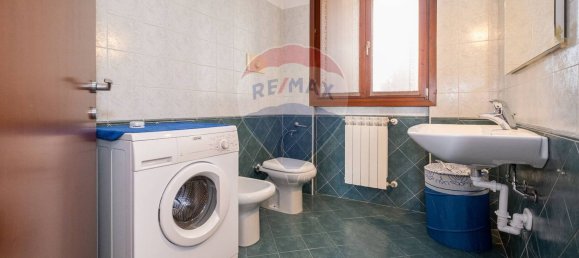 3 bedrooms Apartment in Vanzago, Italy No. 358036 7