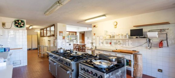 5 rooms Building in Leivi, Italy No. 39194 36