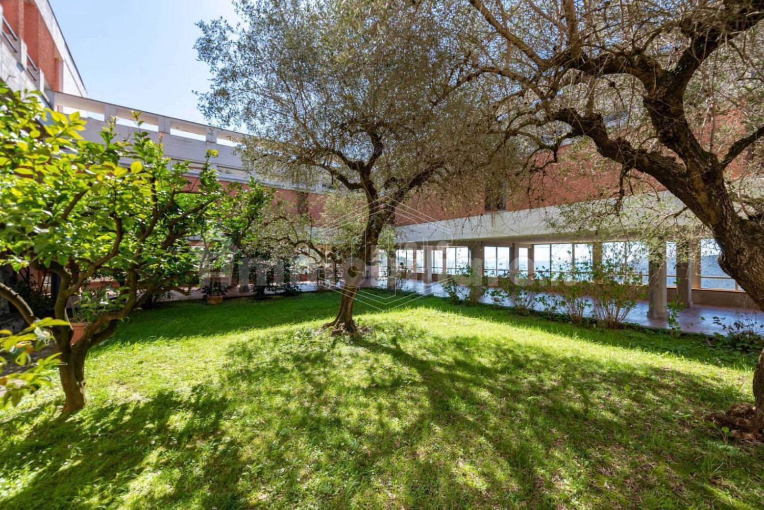 5 rooms Building in Leivi, Italy No. 39194