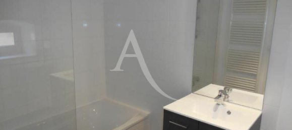 Gebäude in Saint-Laurent-sur-Saone, France 356m², Nr. 185893 16