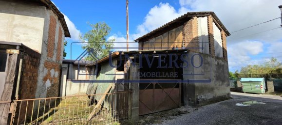 2 Schlafzimmer Haus in Pinarolo Po, Italy, Nr. 359524 11