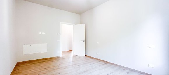 4 Schlafzimmer Wohnung in Sassuolo, Italy, Nr. 372269 15