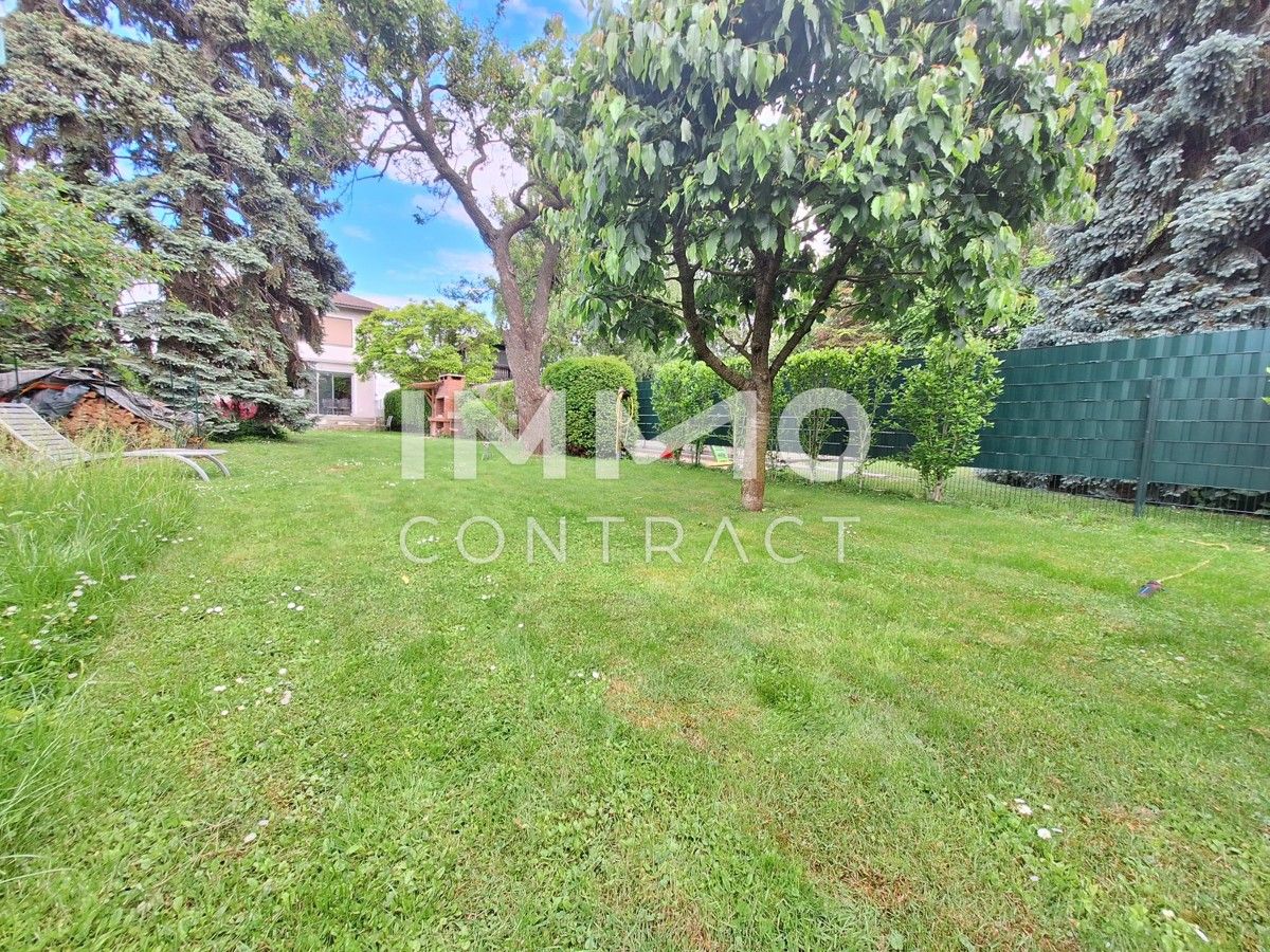  Land in Vienna, Austria No. 135187