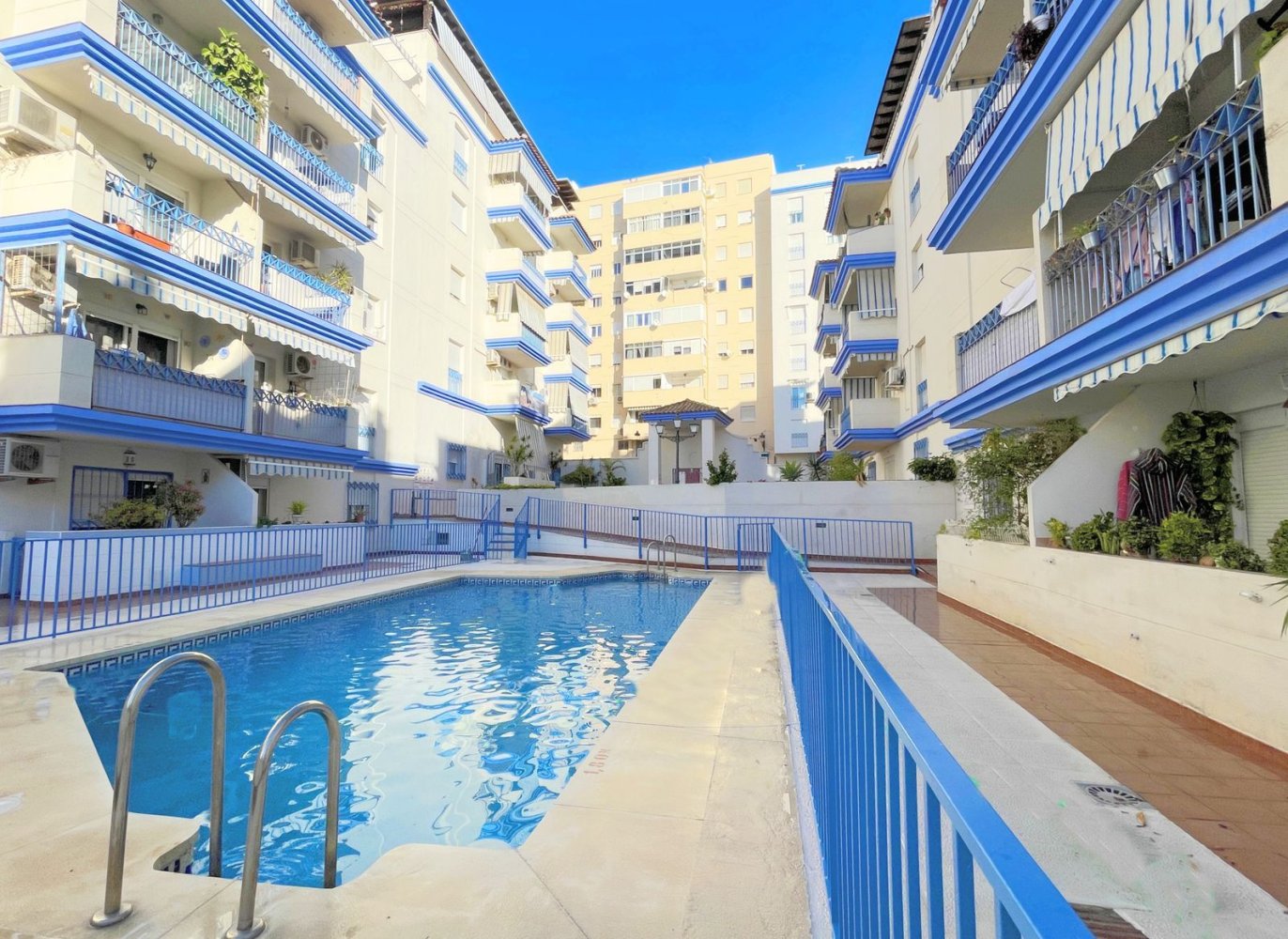 4 Schlafzimmer Wohnung in Estepona, Spain, Nr. 138445