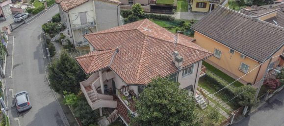 Villa de 10 habitaciónes en Brescia, Italy No. 11606 25