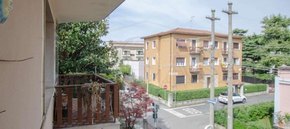 Villa de 10 habitaciónes en Brescia, Italy No. 11606 16