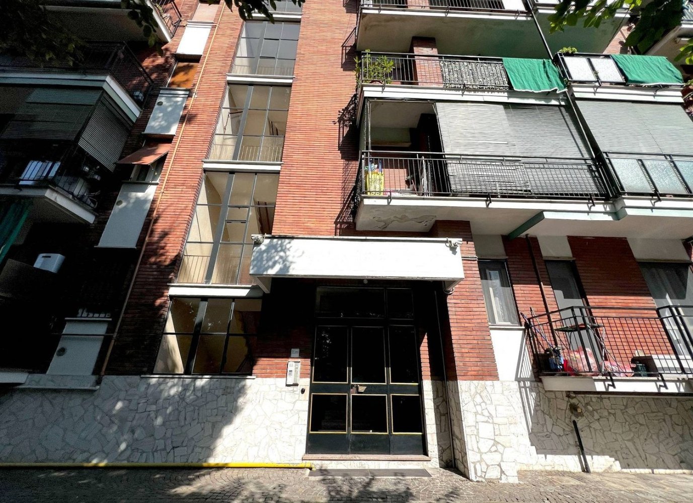 2 bedrooms Apartment in Monza, Italy No. 361160