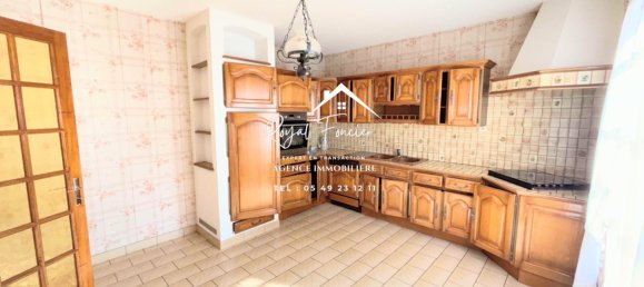 Villa de 4 dormitorios en Sainte-Maure-de-Touraine, France No. 60746 5