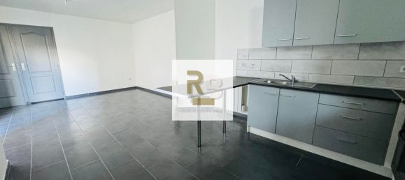 Gebäude in Lens, France 260m², Nr. 66307 3