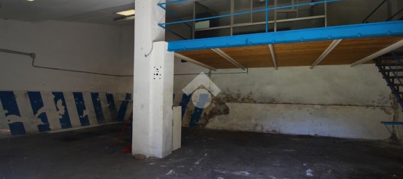 1-salle Entrepôt à San Benedetto del Tronto, Italy No. 314482 6