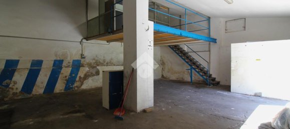 1-salle Entrepôt à San Benedetto del Tronto, Italy No. 314482 7