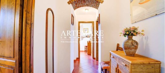 3 Schlafzimmer Villa in Pietrasanta, Italy, Nr. 81413 26