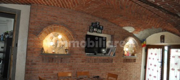 3 bedrooms Villa in Val della Torre, Italy No. 7973 2