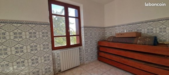 5 bedrooms House in Saint-Etienne, France No. 286588 4