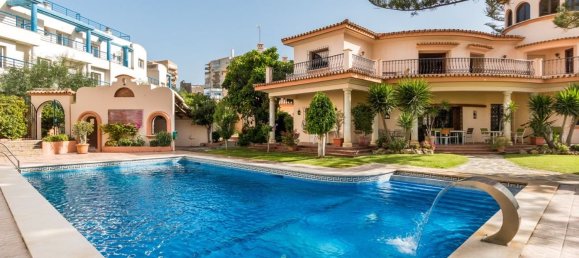 4 bedrooms Townhouse in Estepona, Spain No. 155727 4