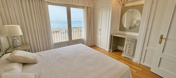 4 bedrooms Townhouse in Estepona, Spain No. 155727 11