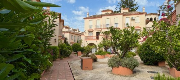 4 bedrooms Townhouse in Estepona, Spain No. 155727 24