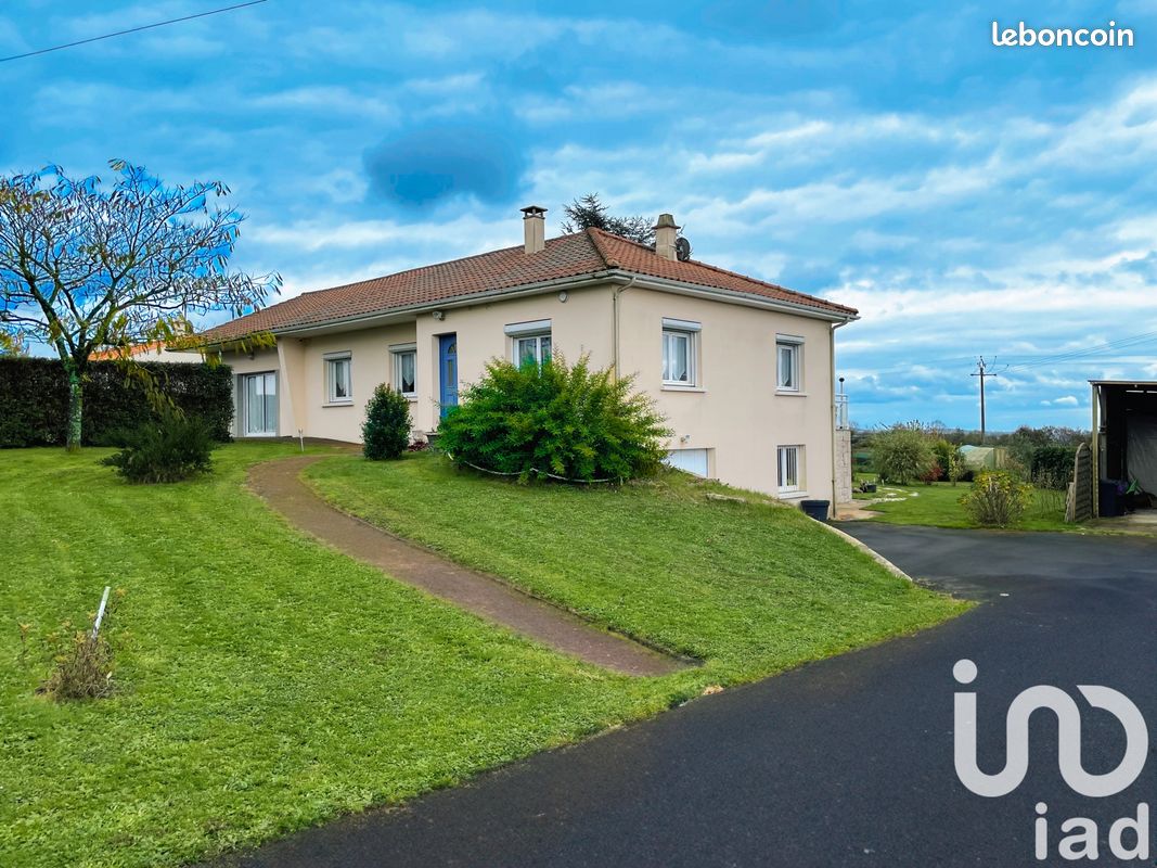 Casa T3 em Saint-Pierre-du-Chemin, France N.º 95633