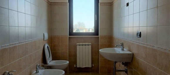 Büro in Sant'Egidio alla Vibrata, Italy 151m², Nr. 370772 9