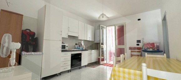 3 rooms House in Campomarino, Italy No. 26166 8