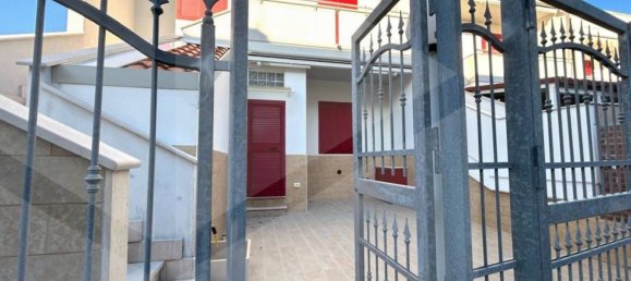 3 rooms House in Campomarino, Italy No. 26166 2