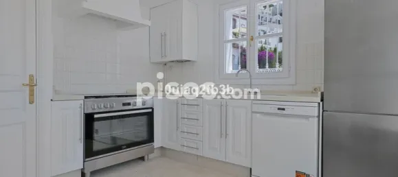 Adosado de 3 dormitorios en La Quinta, Spain No. 30726 8