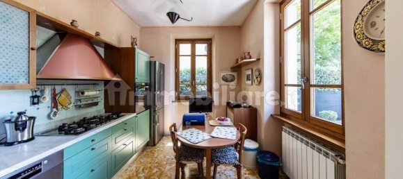 2 bedrooms Villa in Pescia, Italy No. 292083 6