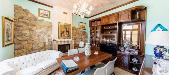 2 bedrooms Villa in Pescia, Italy No. 292083 12
