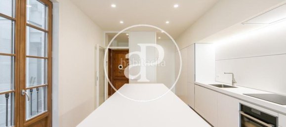 2 Schlafzimmer Penthouse in Eixample, Spain, Nr. 127799 7
