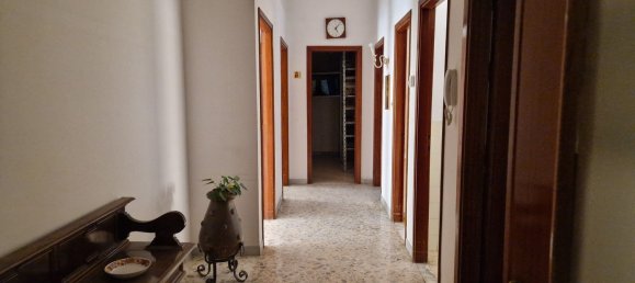 5 bedrooms Apartment in Salerno, Italy No. 342207 3