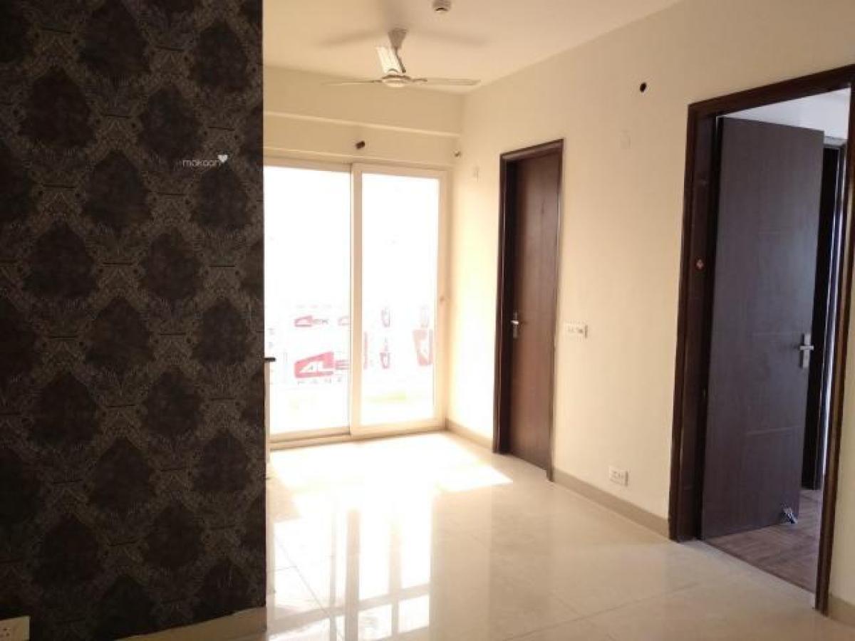 2 bedrooms House in Ghaziabad, India No. 1343
