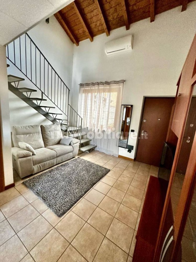 1 Schlafzimmer Wohnung in Taino, Italy, Nr. 327319