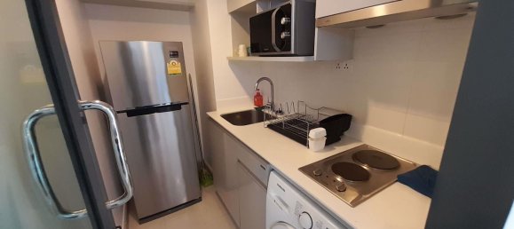 2 bedrooms Condo in Huai Khwang, Thailand No. 4560 10