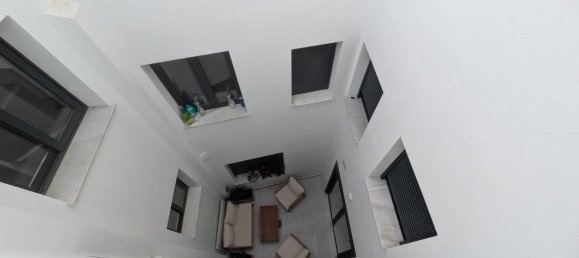 4 bedrooms House in Cordoba, Spain No. 138049 17