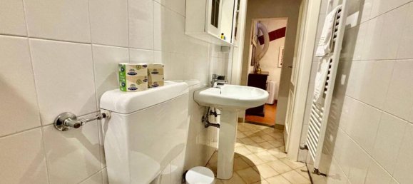 4 rooms Apartment in Florence, Italy No. 42019 39