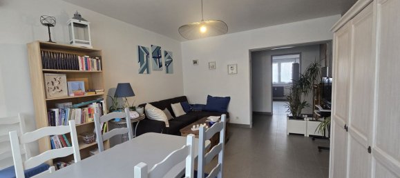 2 chambres Appartement à Illzach, France No. 209078 2