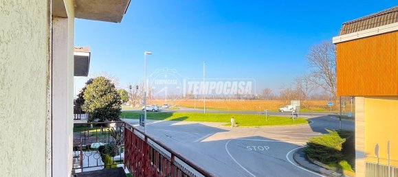 Apartamento de 3 habitaciónes en Zelo Buon Persico, Italy No. 59389 2